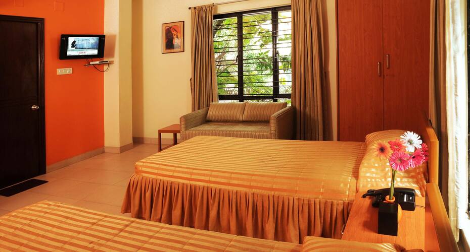 55 B Guest House, Kolkata 4